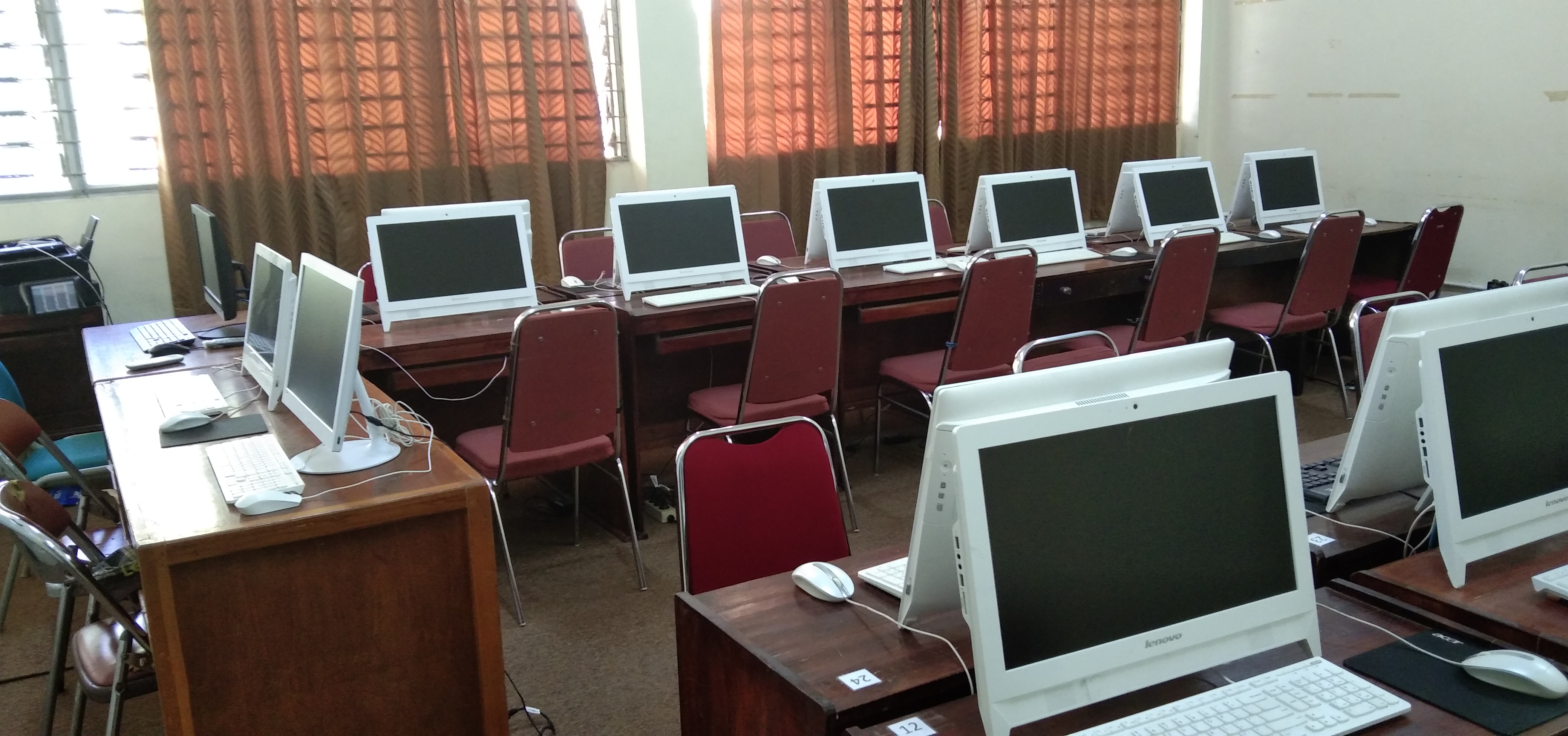 Lab Komputer Kampus 1